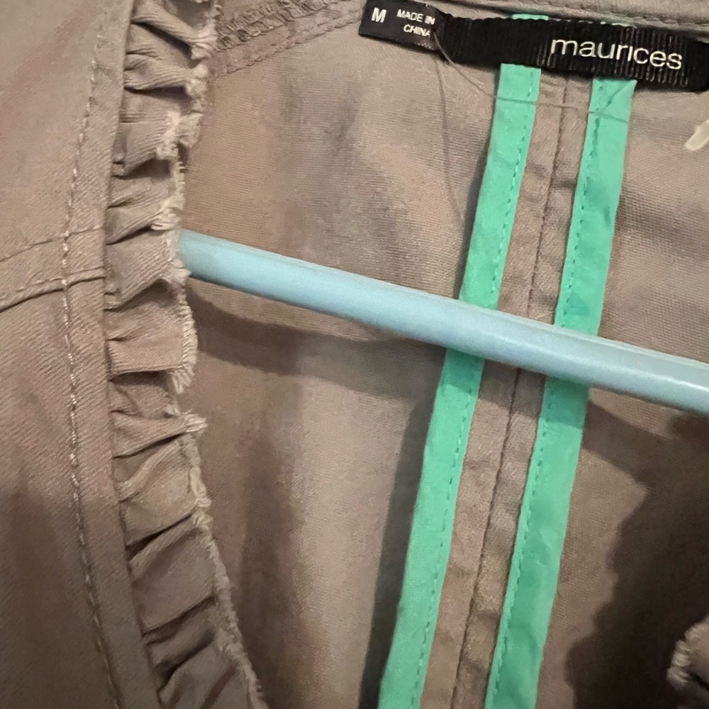 Cute Lightweight Jacket Perfect For Spring! - image 2